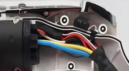 Automobile